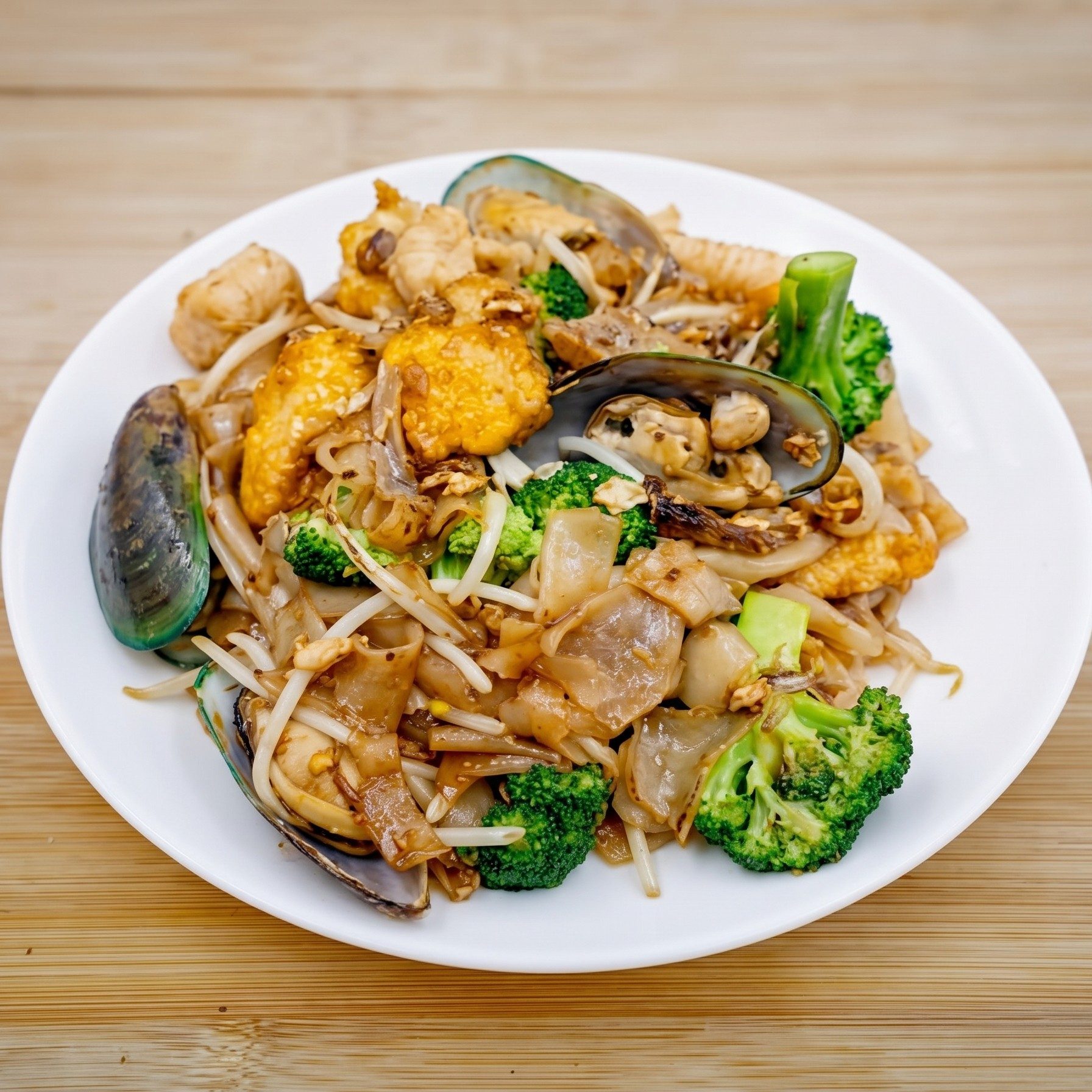 Pad See Ew Seafood.